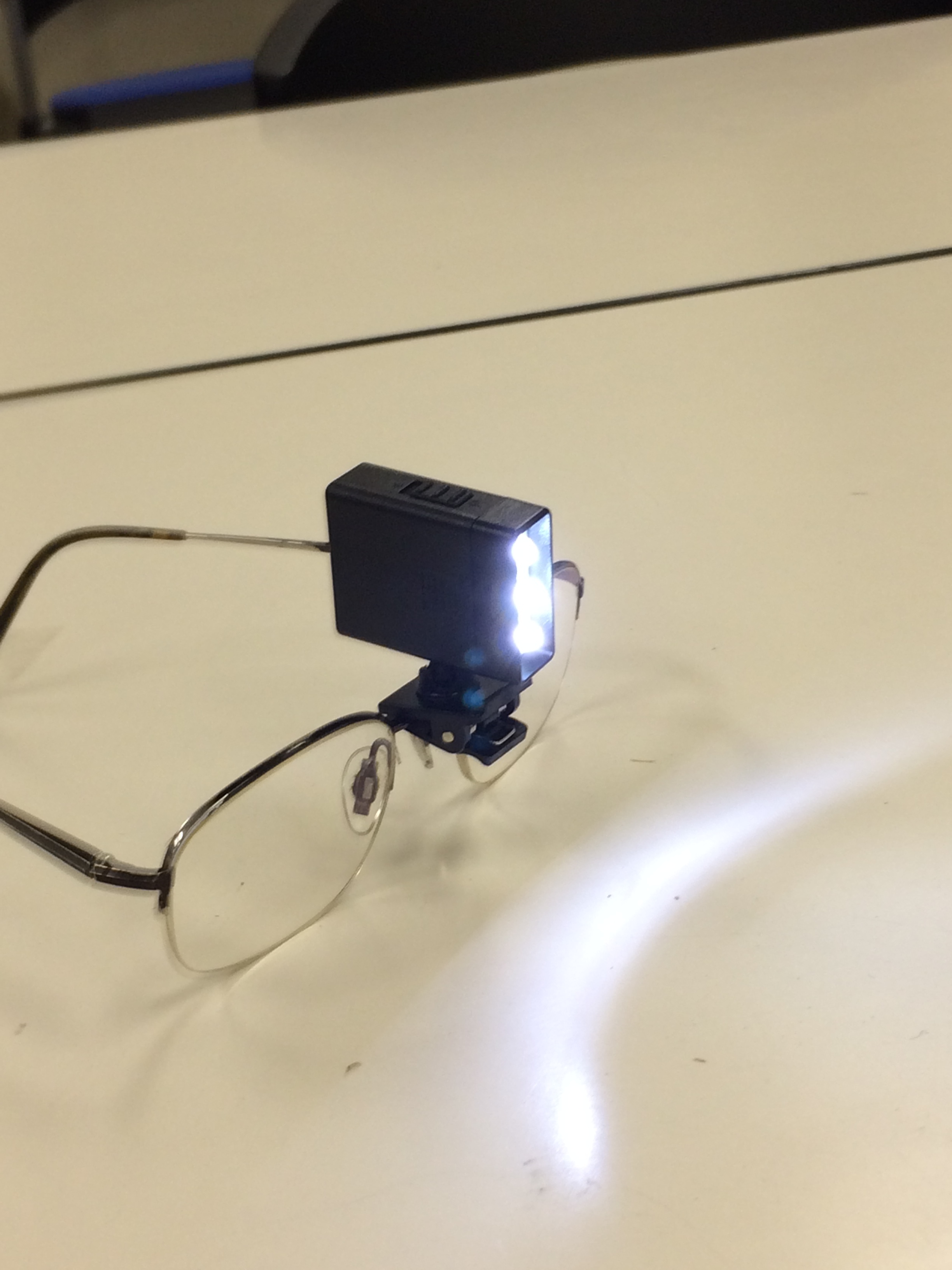 新型簡易LEDライト登場!